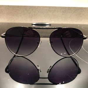 Louis Vuitton Conspiration Pilote Sunglasses